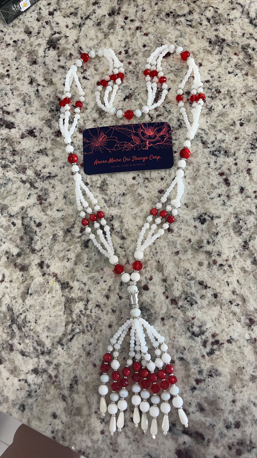 Collar de Cabecera de Obatala Ayaguna (Nacar y Coral)